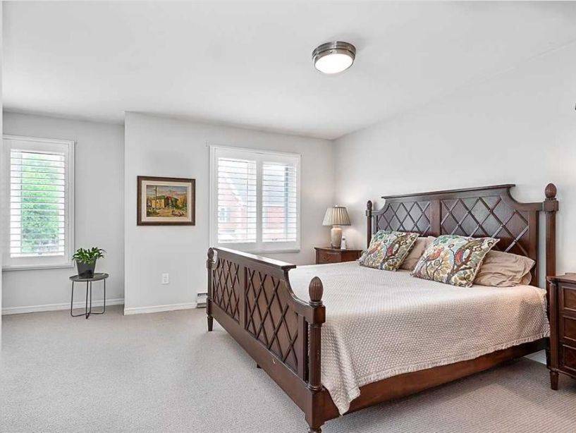 2006 Glenada CRES #26, Oakville, ON L6H 5R9