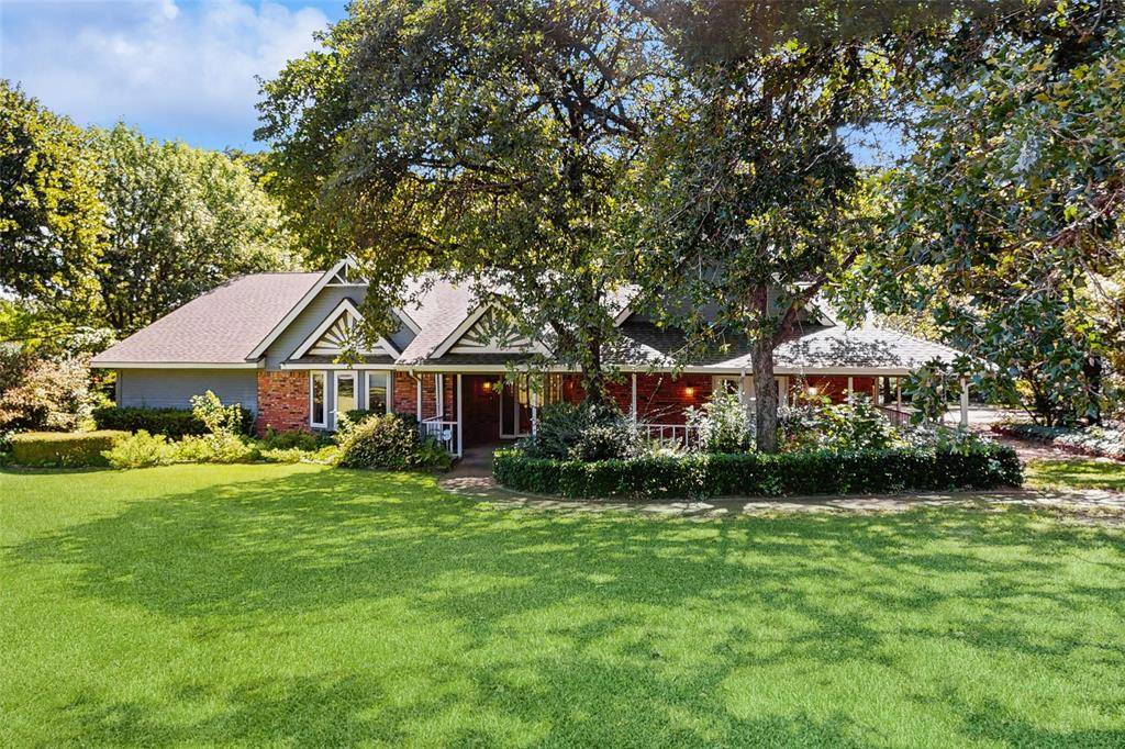 917 Hillside Drive, Copper Canyon, TX 75077