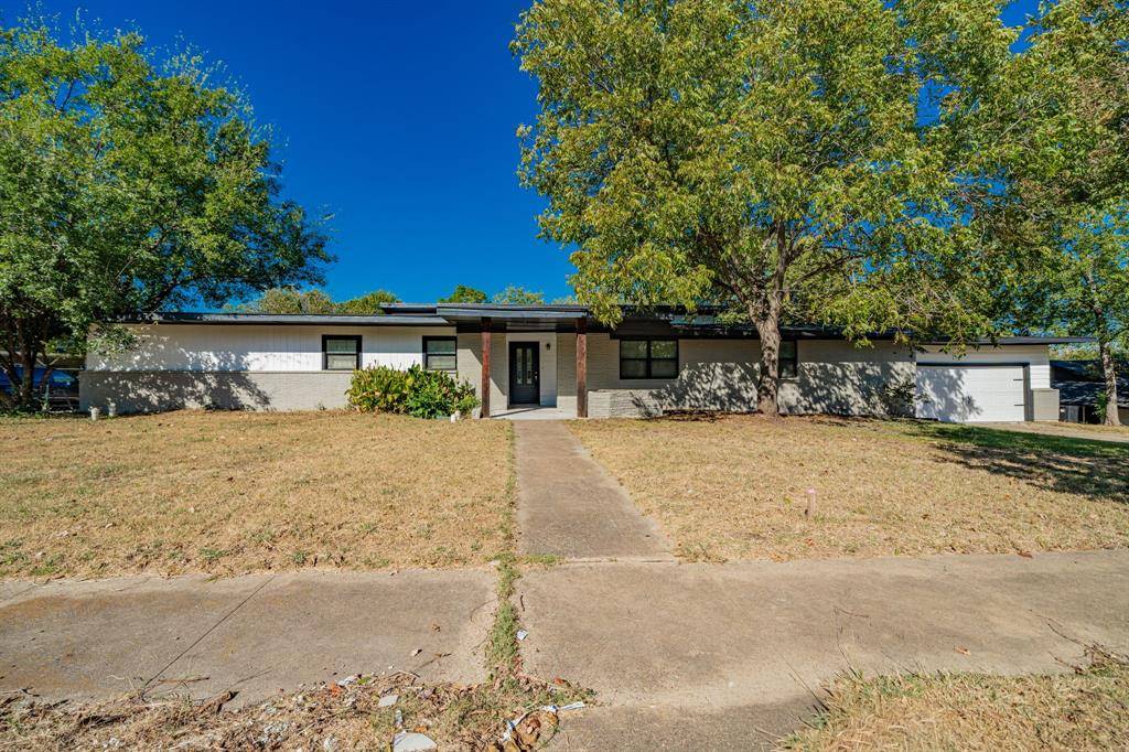 805 9th Street, Grand Prairie, TX 75050