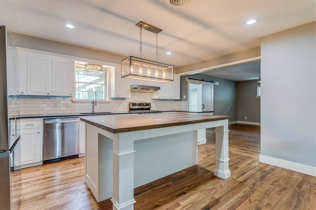 2540 El Cerrito Drive, Dallas, TX 75228