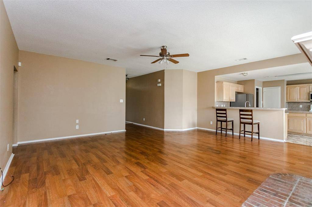 8012 Blue Duck Trail, Arlington, TX 76002