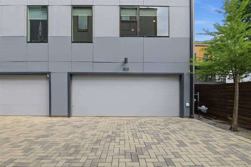 427 W 10th Street #803, Dallas, TX 75208