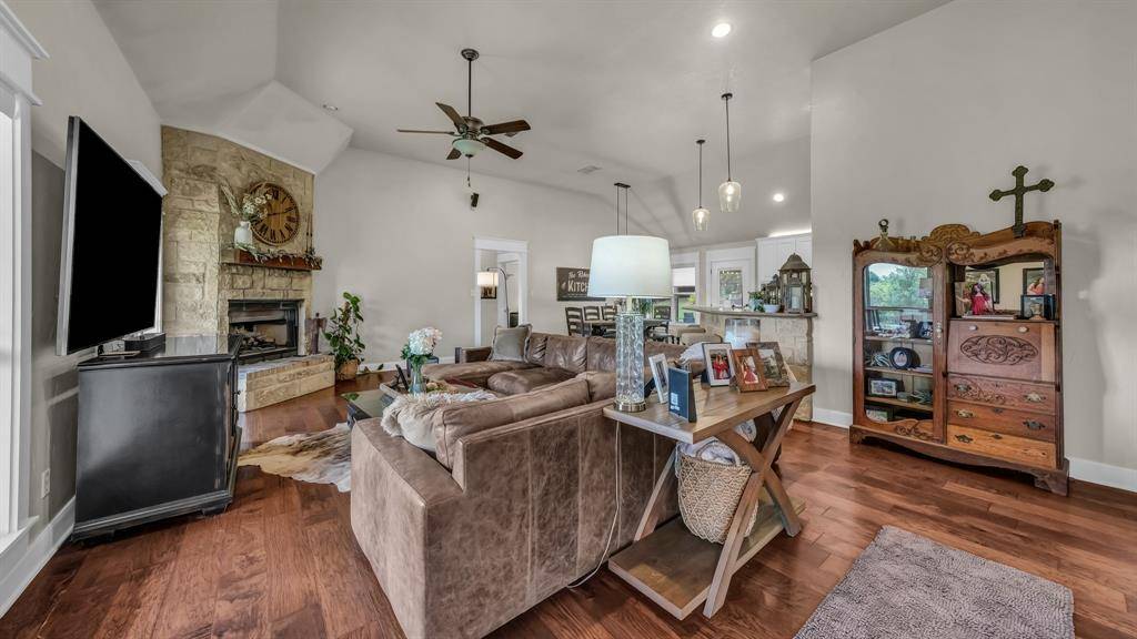 2691 N Fm 730, Decatur, TX 76234