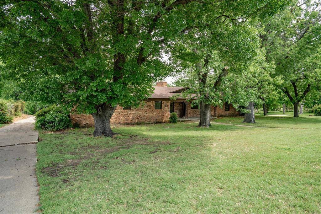 5000 Circle Ridge Drive W, Fort Worth, TX 76114