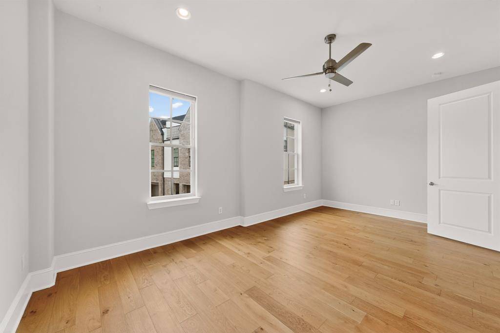 645 Dalton Lane, Irving, TX 75039