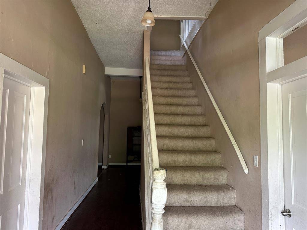 1405 Caddo Street, Commerce, TX 75428