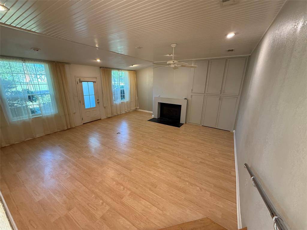 2200 Agnew Street, Bonham, TX 75418