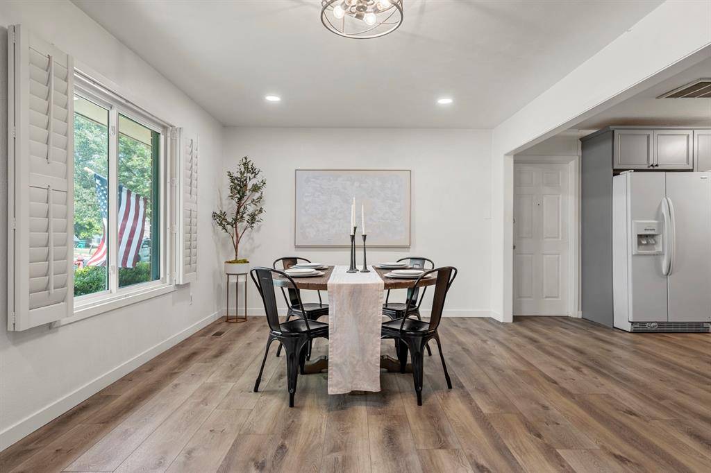 706 W Denison Drive, Robinson, TX 76706