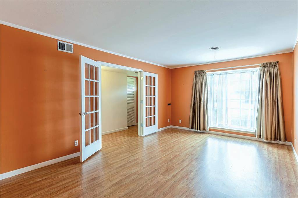 1220 Farnham Court E, Irving, TX 75062