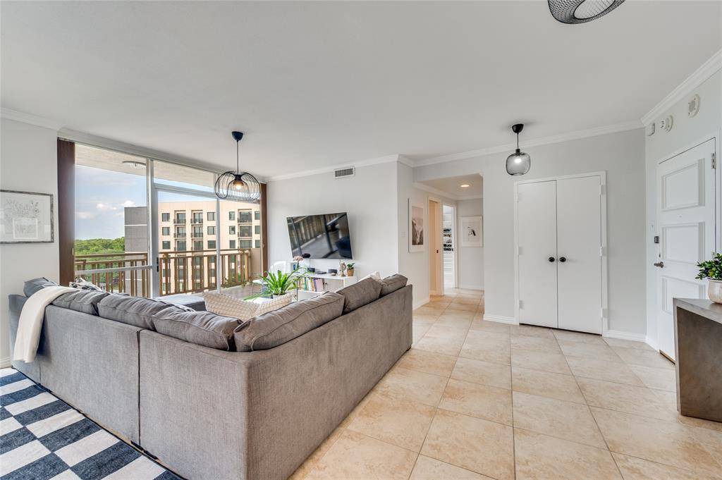 6211 W Northwest Highway #706, Dallas, TX 75225