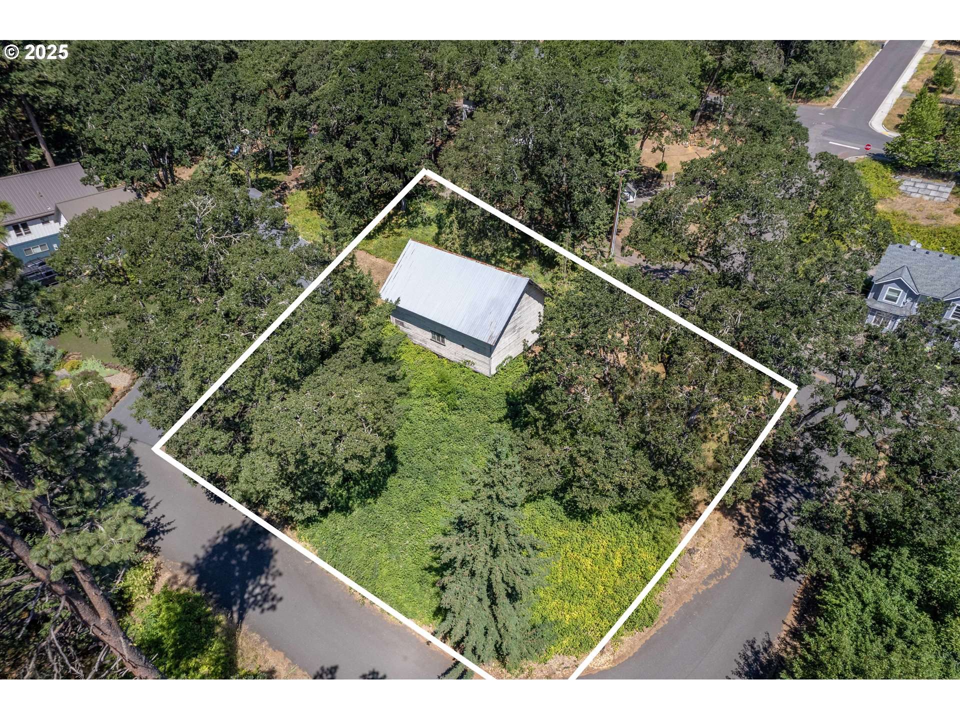 102 SW GARFIELD AVE, White Salmon, WA 98672