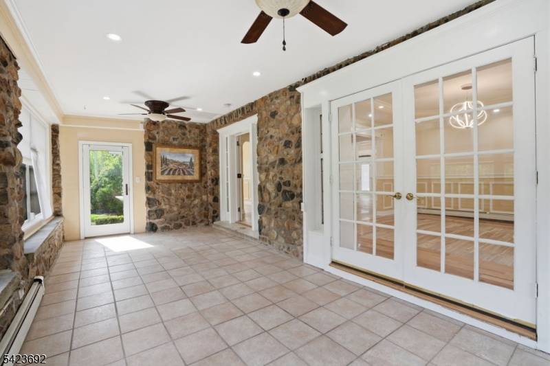 905 N Washington Ave, Green Brook Twp., NJ 08812