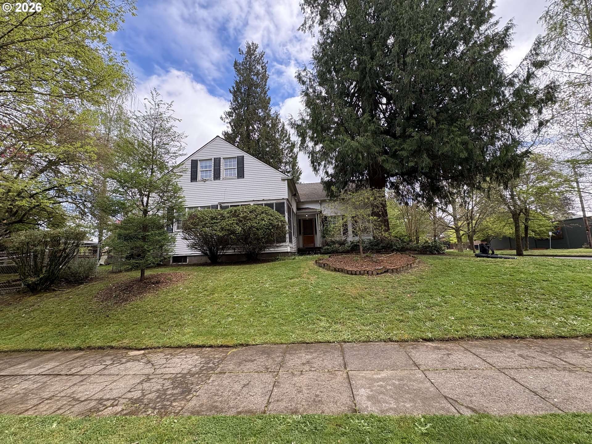 2909 NE AINSWORTH ST, Portland, OR 97211