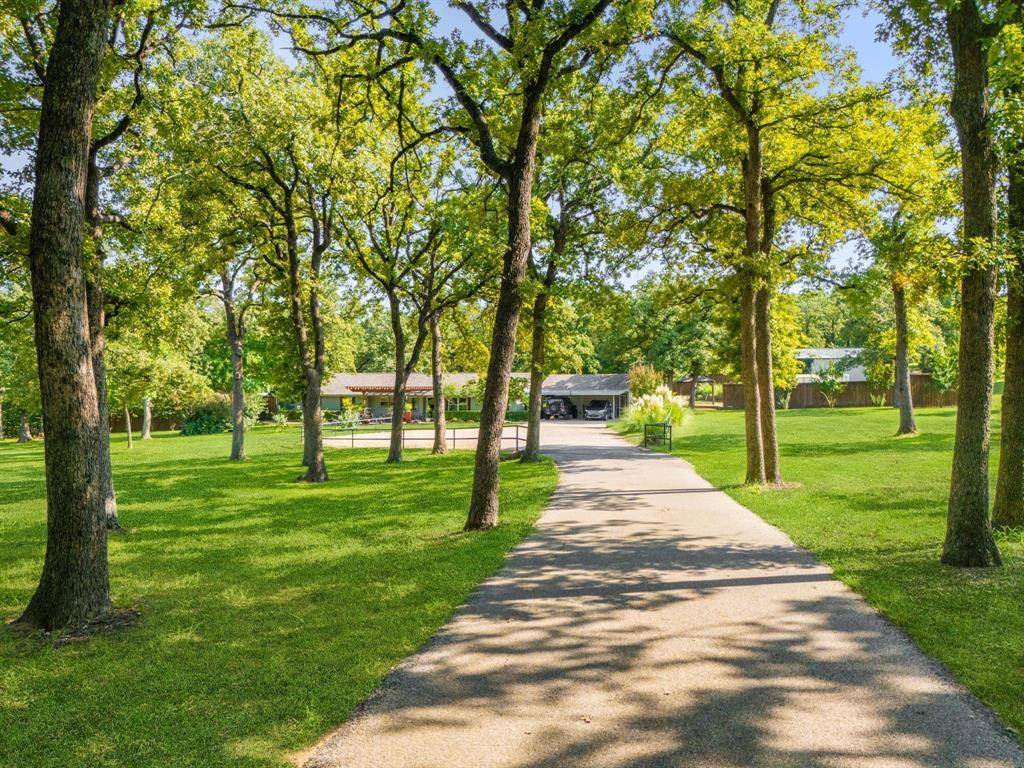 635 Old Justin Road, Argyle, TX 76226