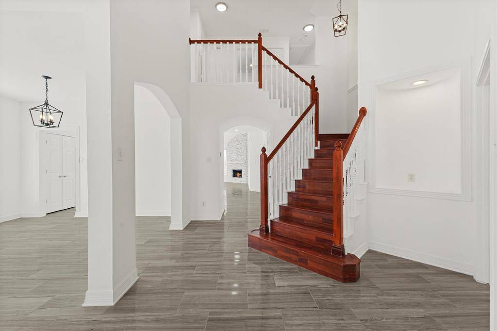 3945 Luke Lane, Carrollton, TX 75007