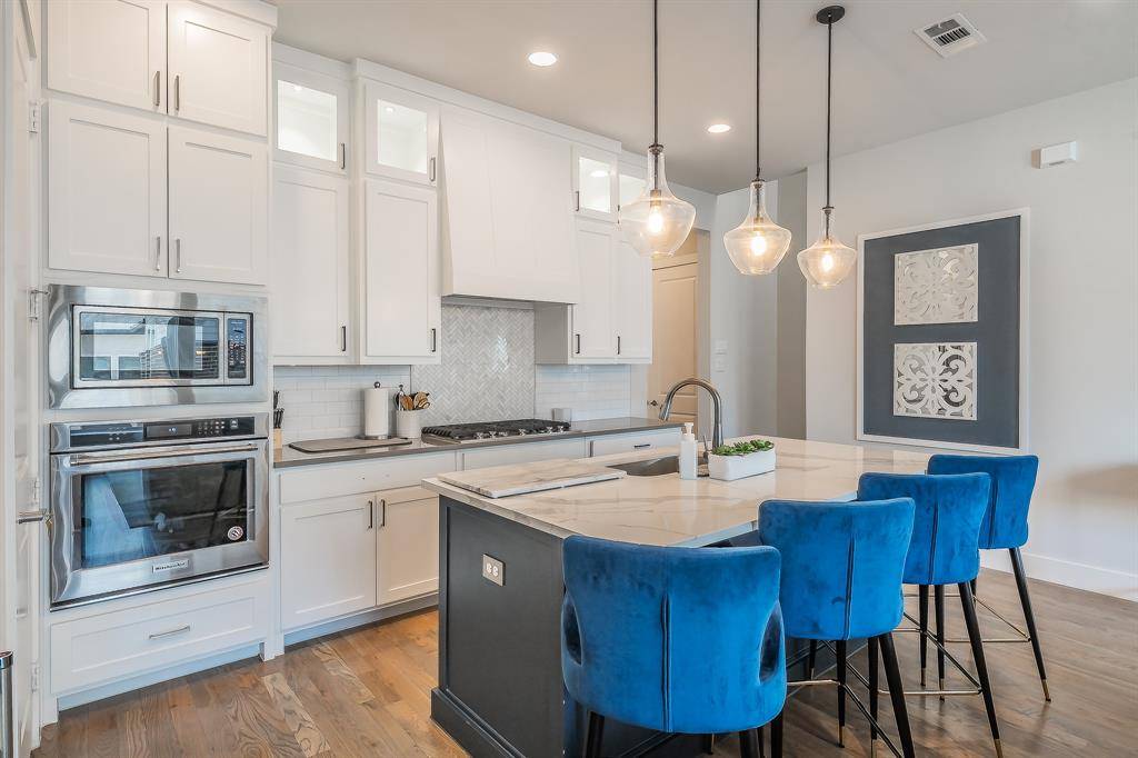 1127 Lavender Ridge, Dallas, TX 75204