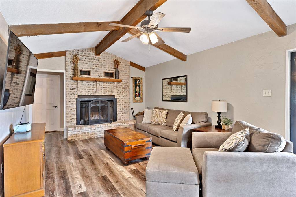 170 Clover Lane, Decatur, TX 76234