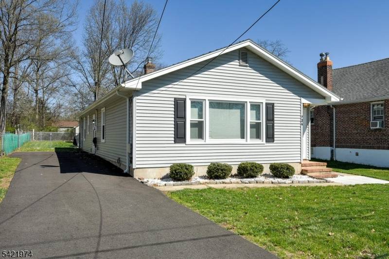 72A Pine Street, Bridgewater Twp., NJ 08807