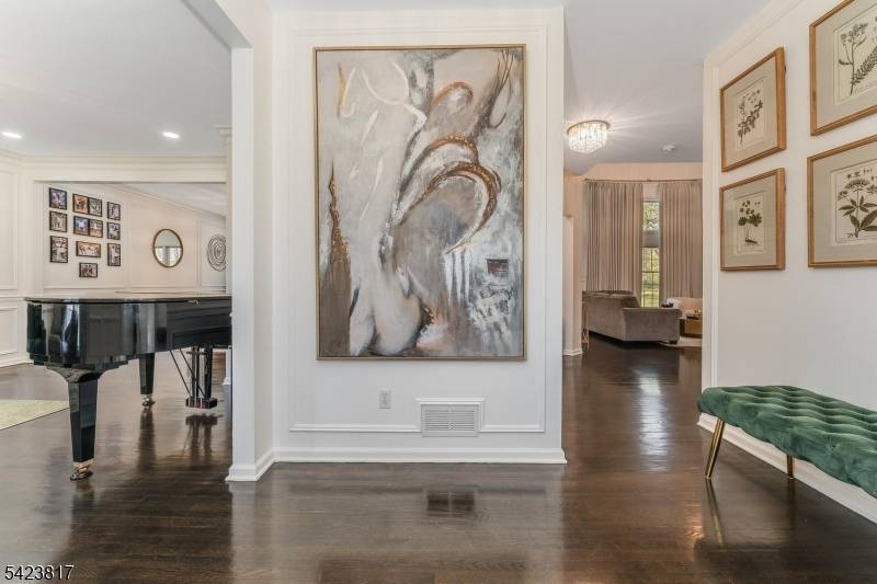 722 County Road 579, Raritan Twp., NJ 08822