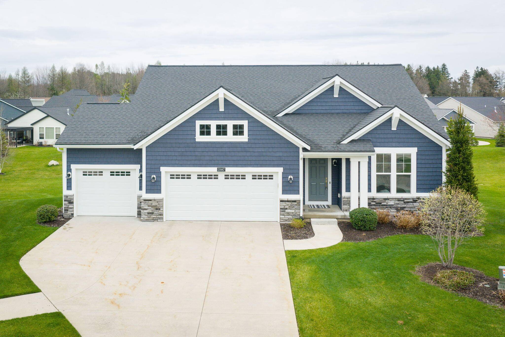 13987 Phoenix PL, Holland Twp, MI 49424