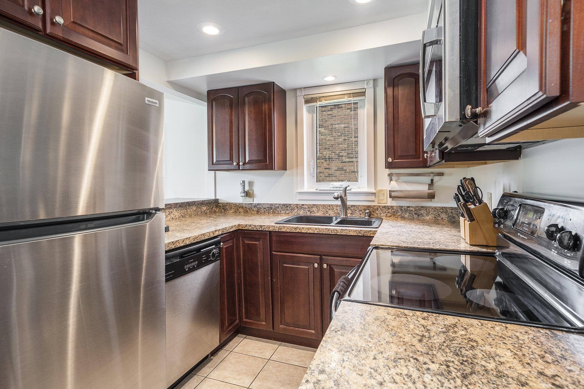 6022 Holt RD, Acme Twp, MI 49690