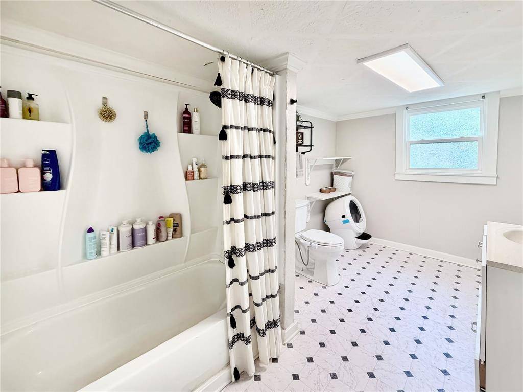 8508 Hanon Drive, White Settlement, TX 76108