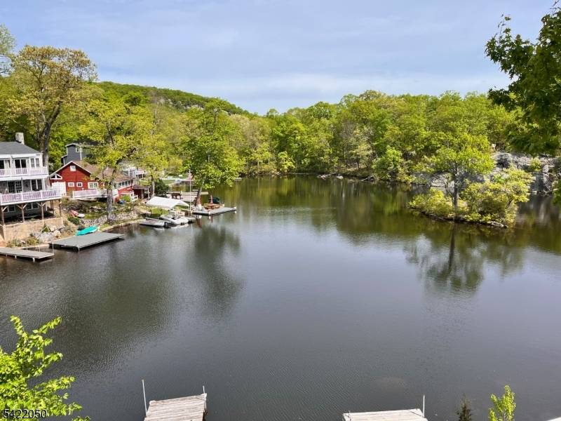 34 Rose Trl, Byram Twp., NJ 07821