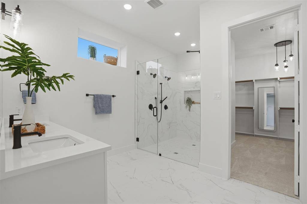 623 Parkview Avenue, Dallas, TX 75223