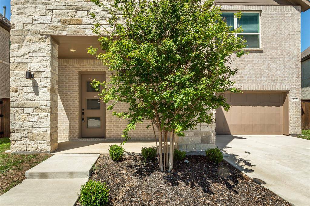 912 Banyan Tree Lane, Richardson, TX 75081