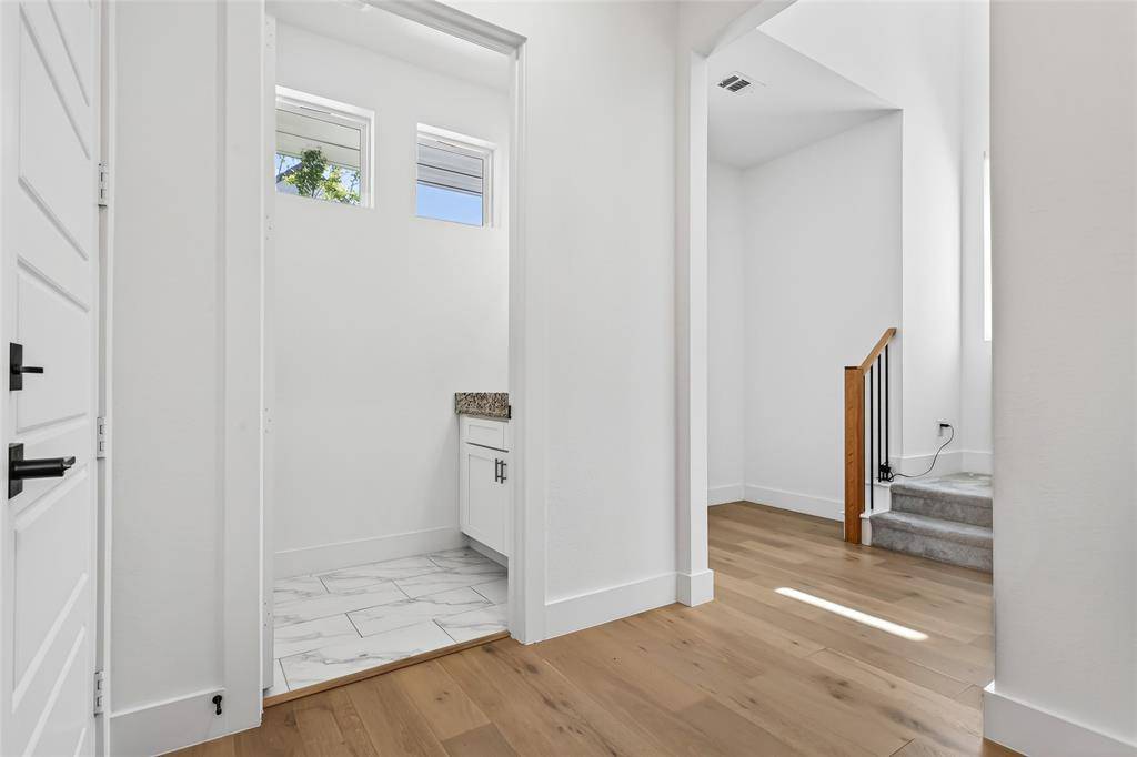 912 Banyan Tree Lane, Richardson, TX 75081