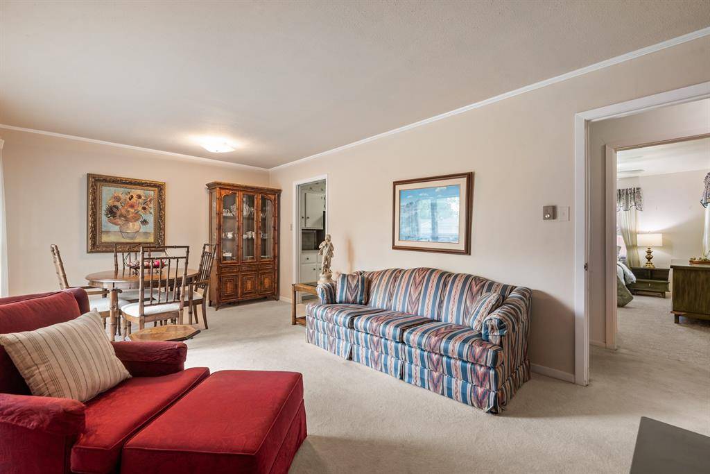 10853 Sharondale Lane, Dallas, TX 75228