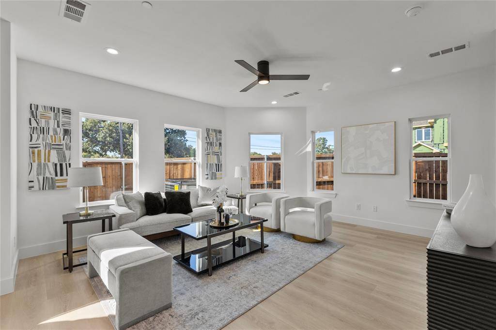 124 Homes Drive, Grand Prairie, TX 75050