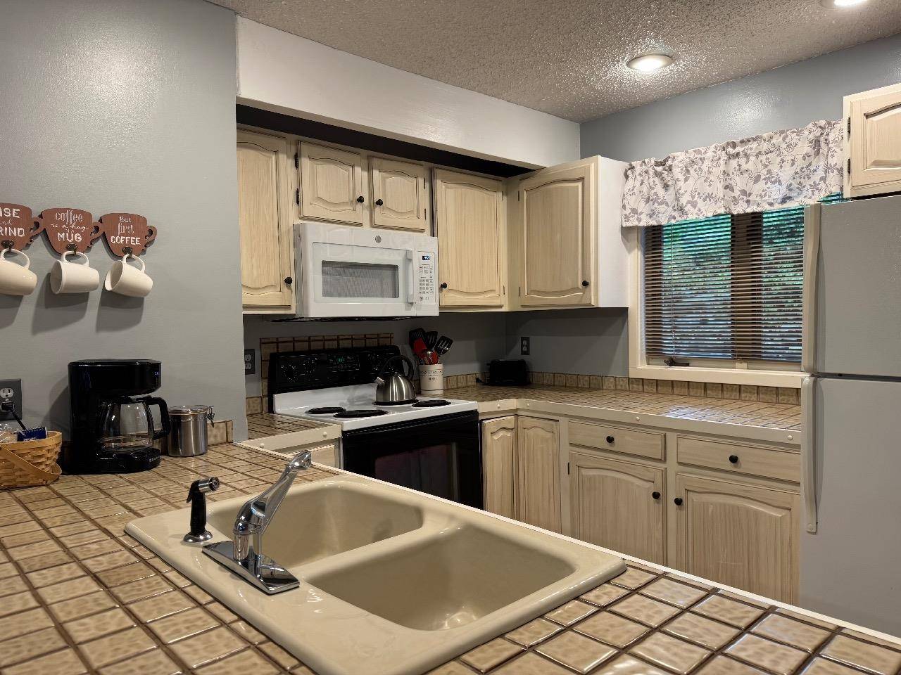 4673 Crossover DR, Kearney Twp, MI 49615