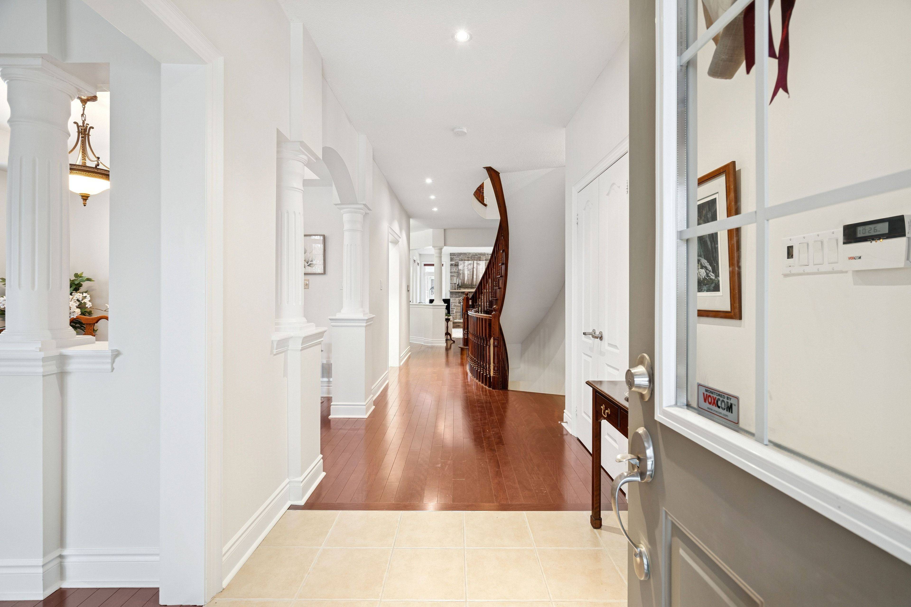 1583 Hallstone RD, Brampton, ON L6Y 5K8