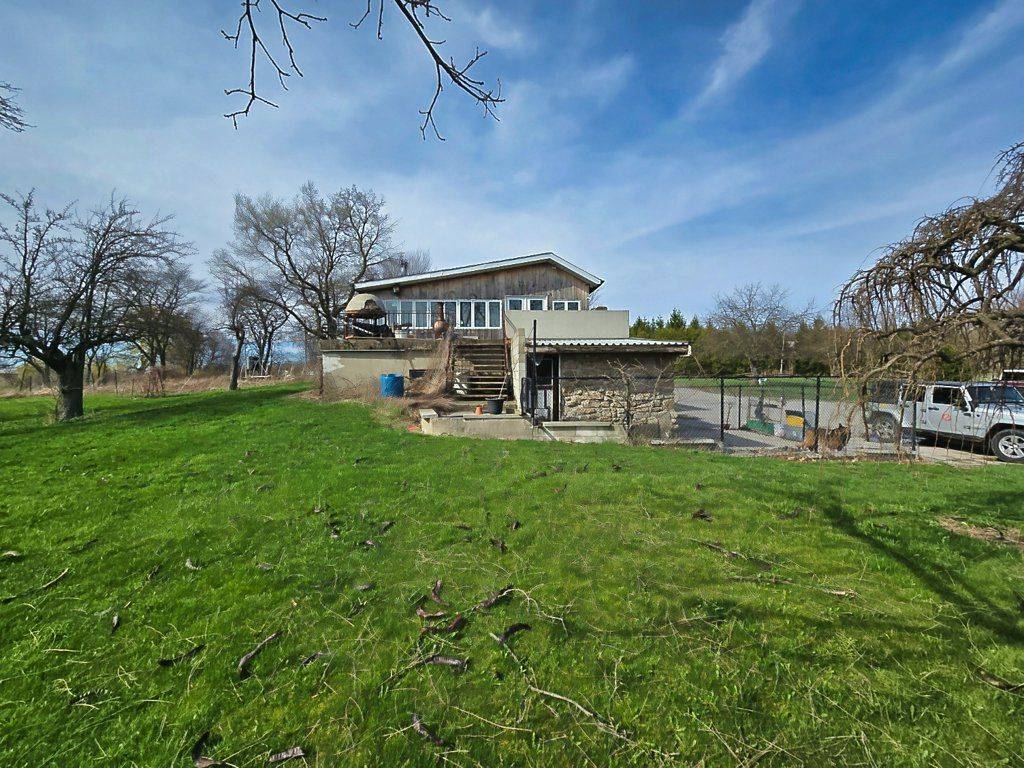 1030 Metler RD, Pelham, ON L0S 1C0