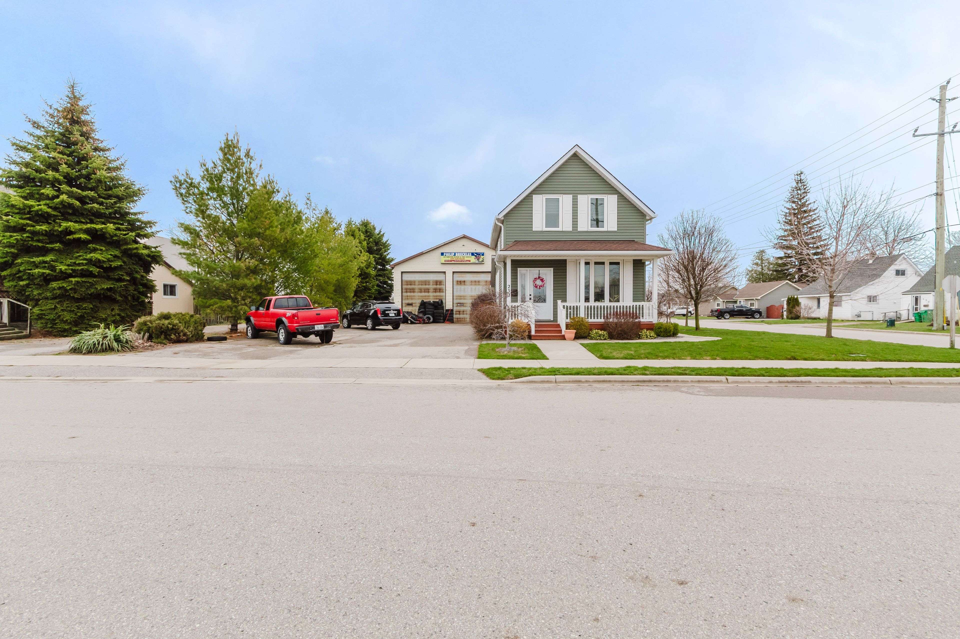 232 Oxford ST, Goderich, ON N7A 1G3