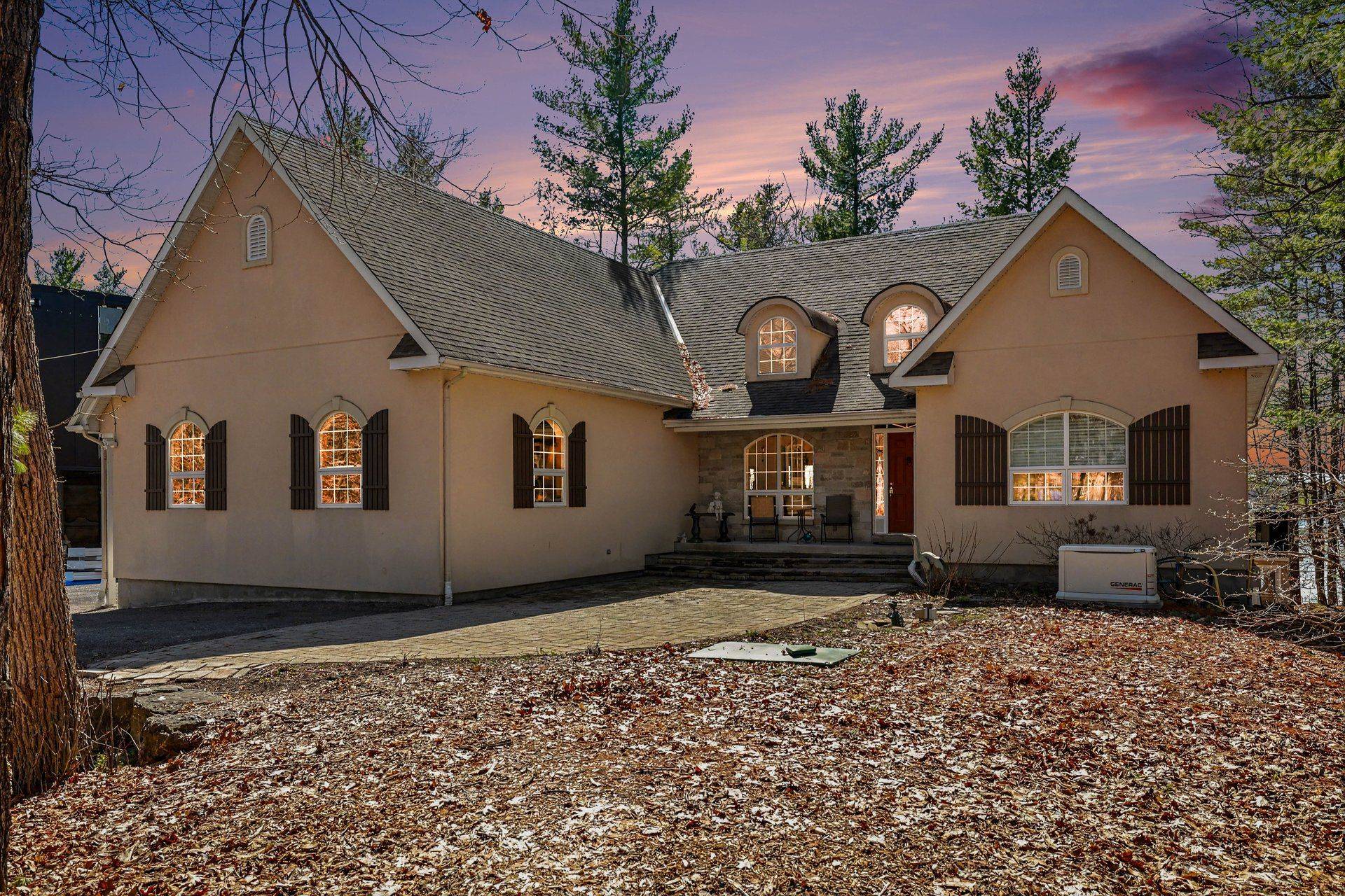 4136 Armitage AVE, Constance Bay - Dunrobin - Kilmaurs - Woodlawn, ON K0A 1T0