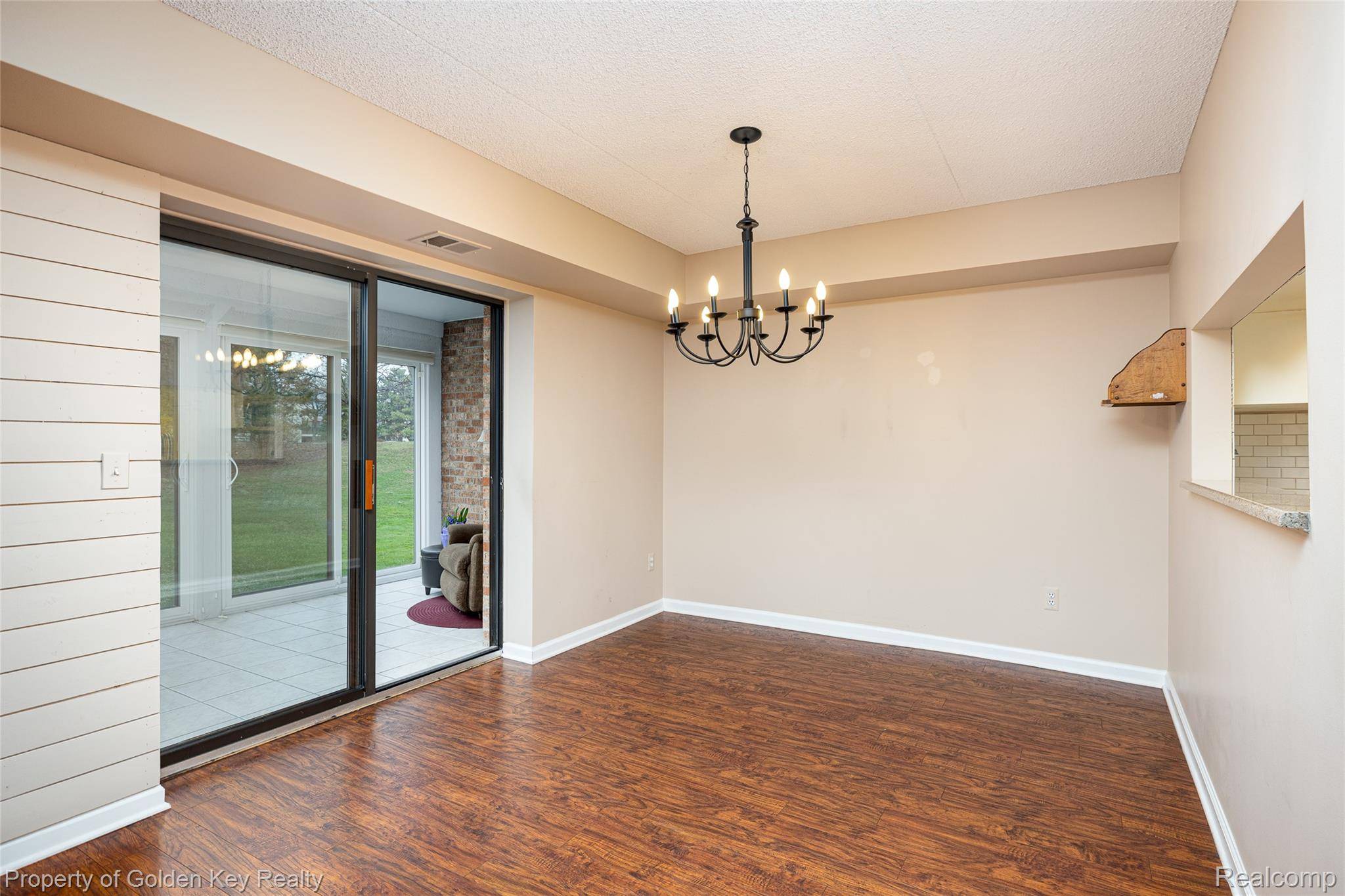 17953 University Park DR, Livonia, MI 48152