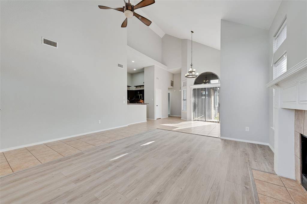 903 Ragland Drive, Cedar Hill, TX 75104