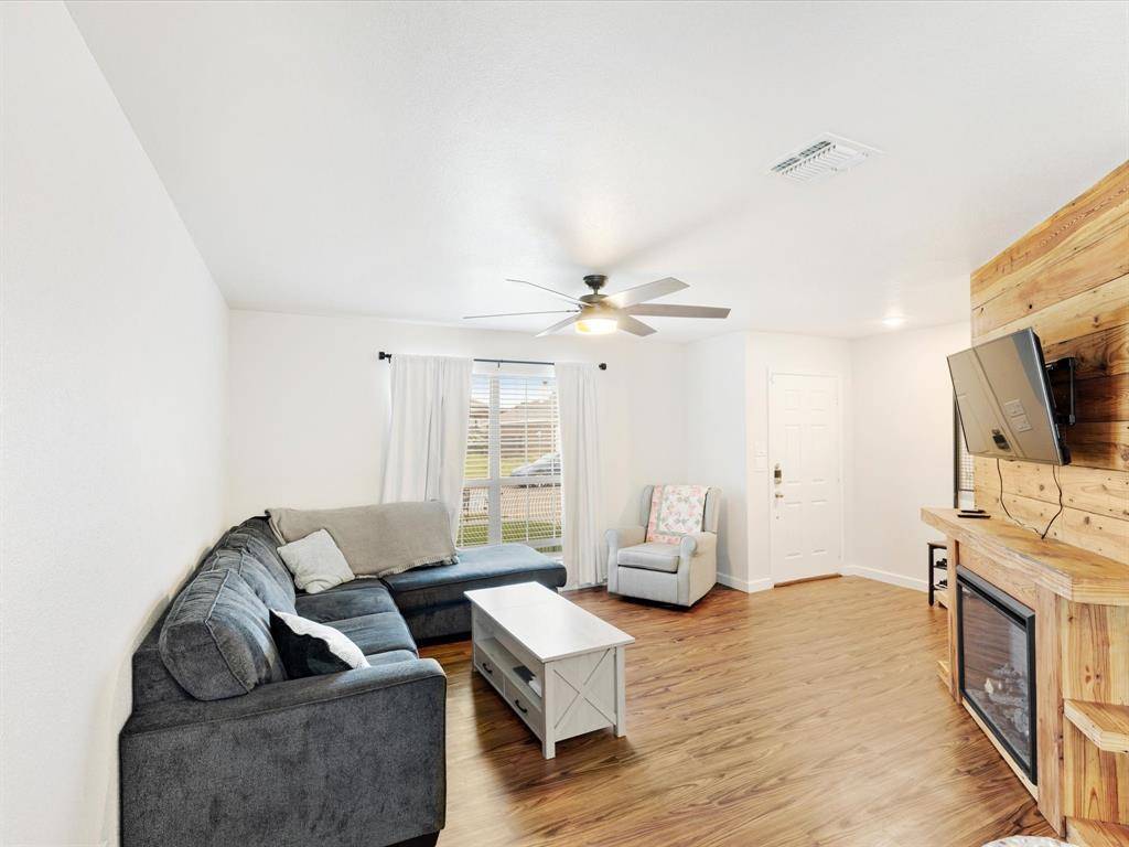 7509 Fallen Trail, Fort Worth, TX 76123