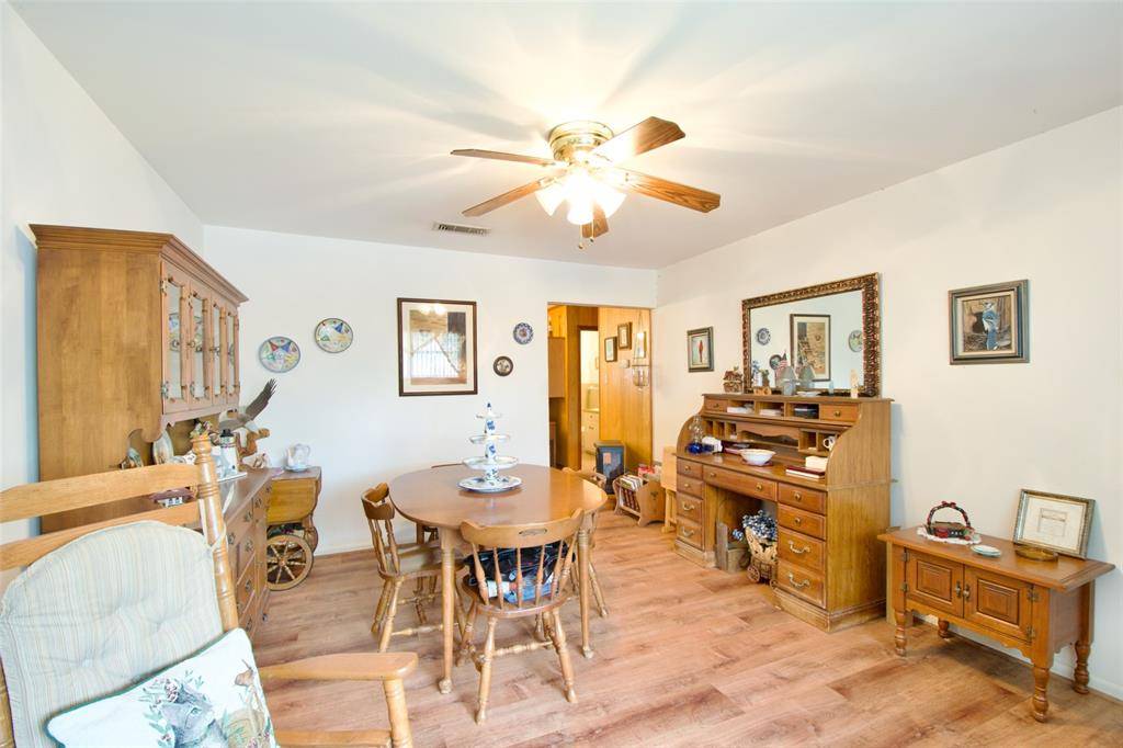 1204 W 21st Street, Clifton, TX 76634