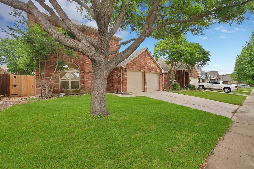 9128 Chardin Park Drive, Fort Worth, TX 76244