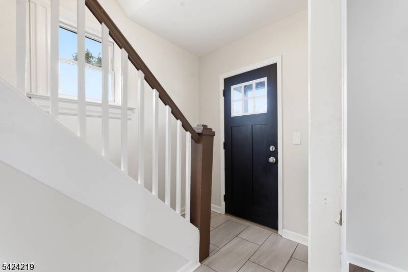 129 Willow Ave, Aberdeen Twp., NJ 07747