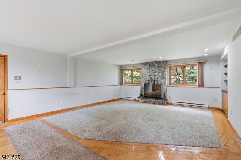 8 Bogert Rd, Montville Twp., NJ 07058