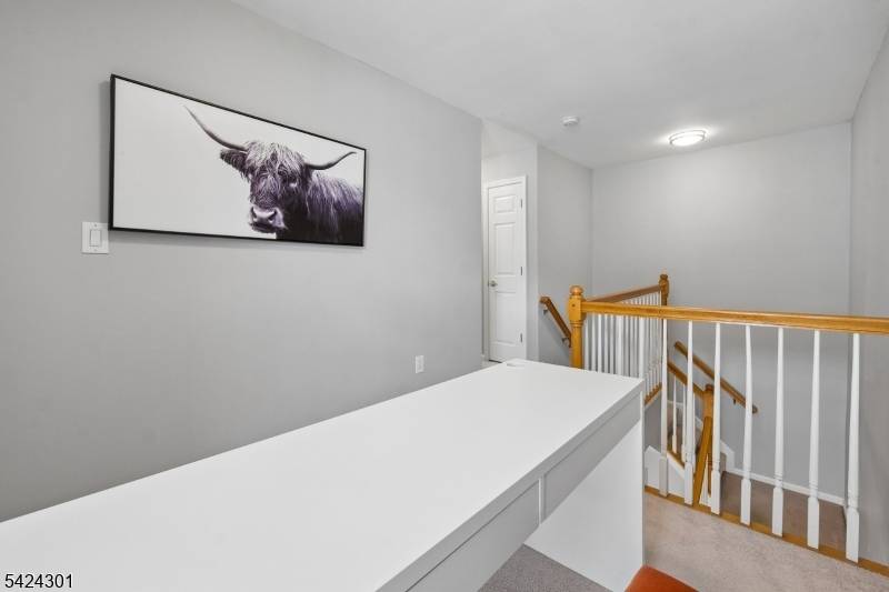 816 Kensington Ln, Livingston Twp., NJ 07039