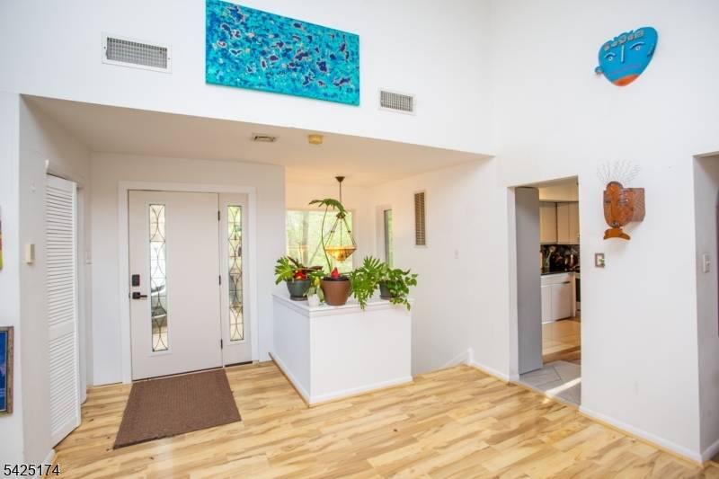 120 Swan Street, Lambertville City, NJ 08530