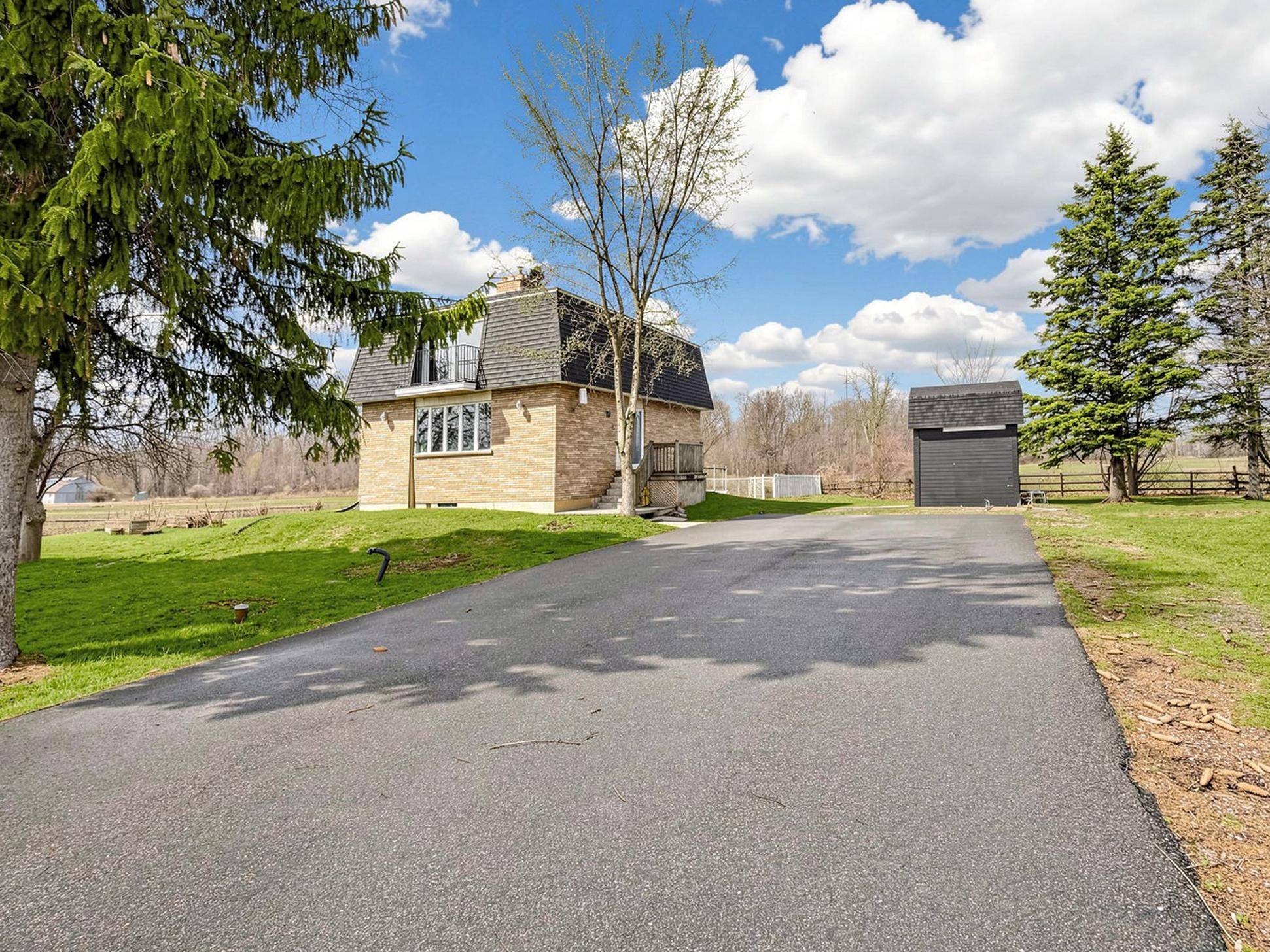 3520 89 HWY, Innisfil, ON L0L 1L0