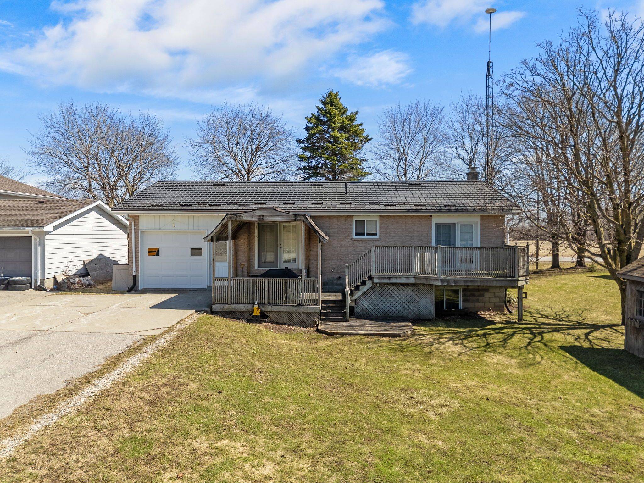 1 Crawford ST, North Huron, ON N0G 2H0