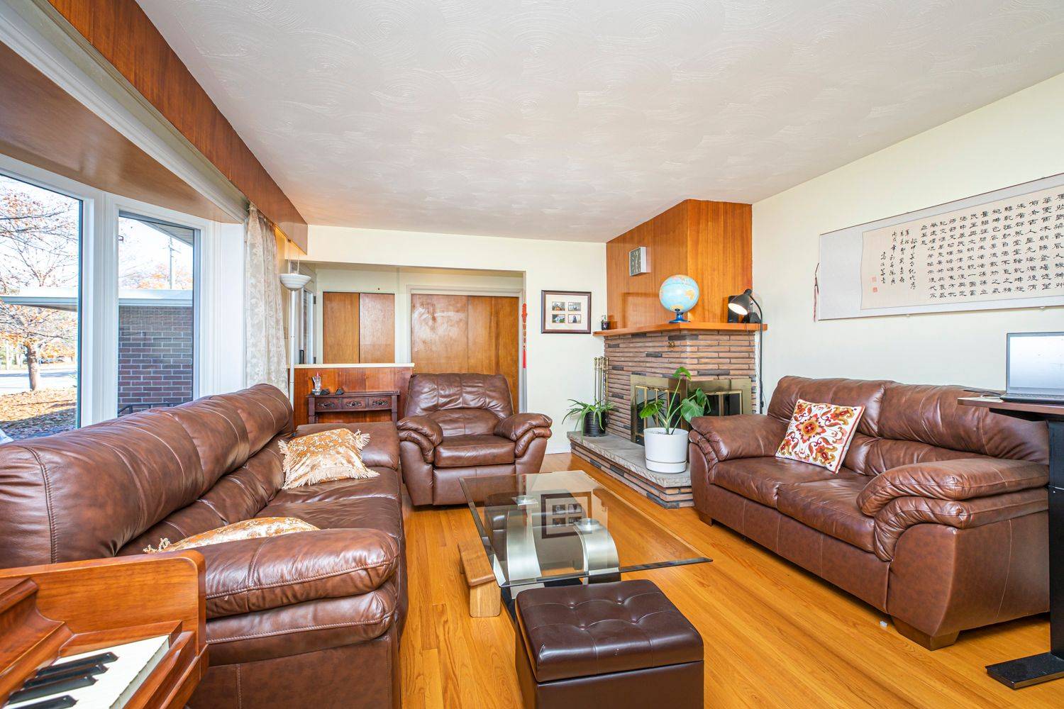 642 Sherbourne RD, Carlingwood - Westboro And Area, ON K2A 3H3