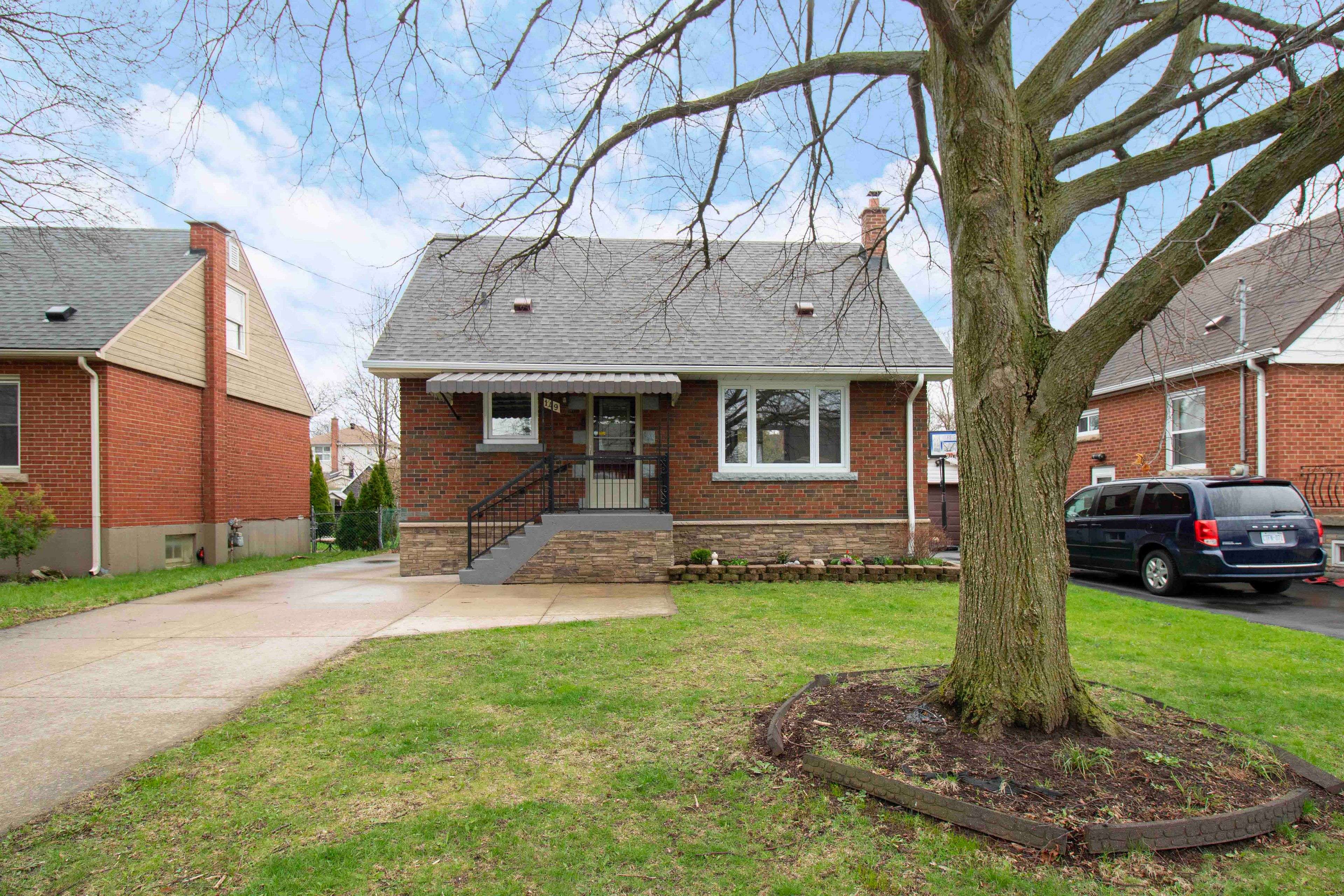 149 East 34th ST, Hamilton, ON L8V 3W7